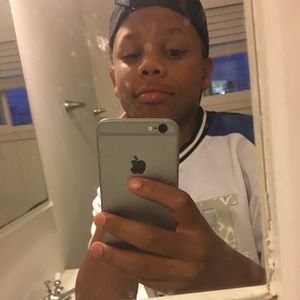 Meet your Posher, Milan